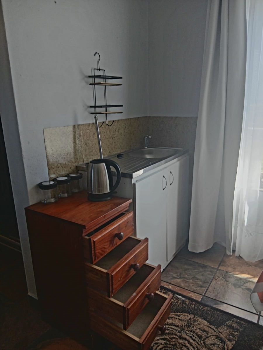 To Let 1 Bedroom Property for Rent in Dana Bay Western Cape